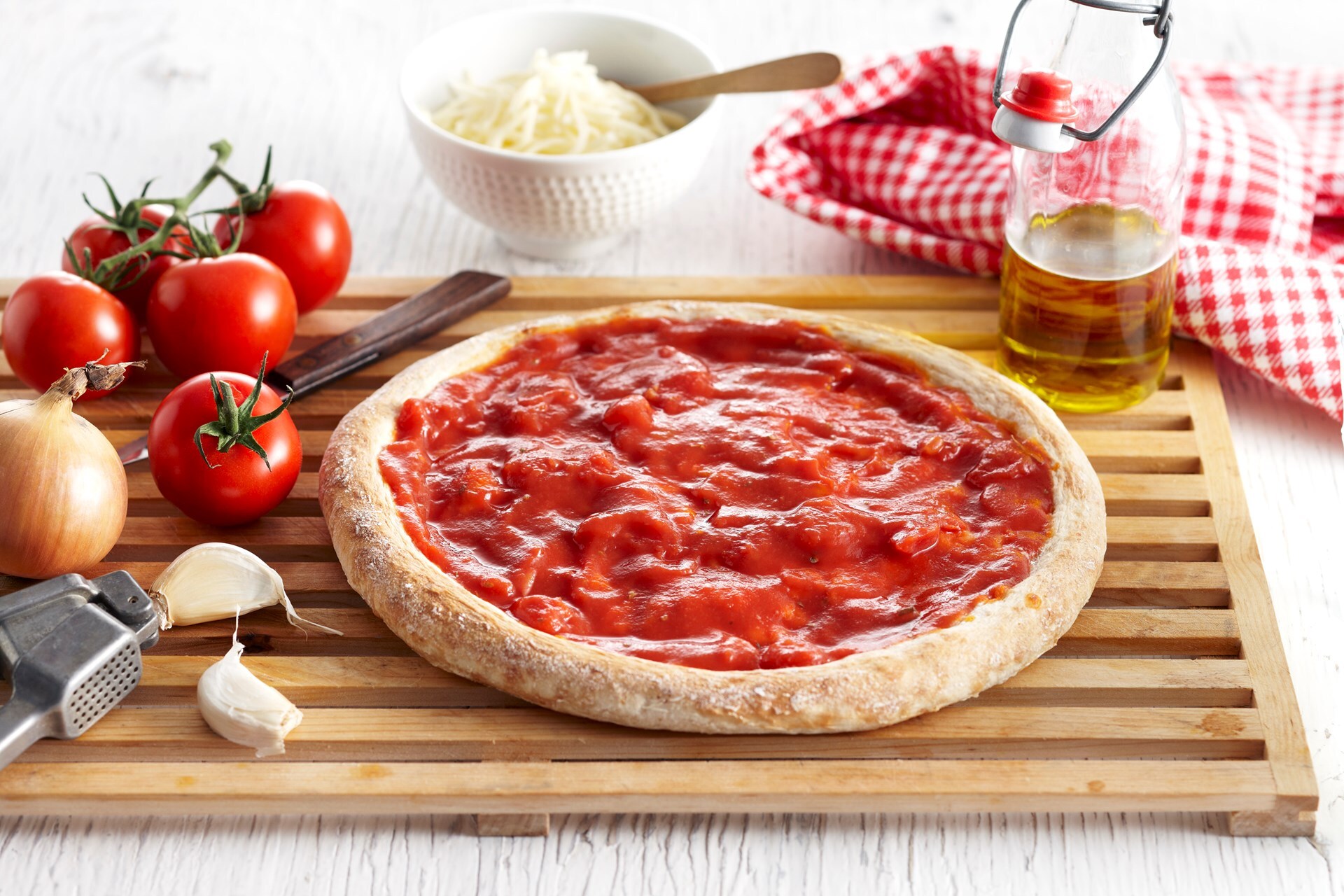 67024 Vers deeg pizza bodem tomatensaus 22x290 gr